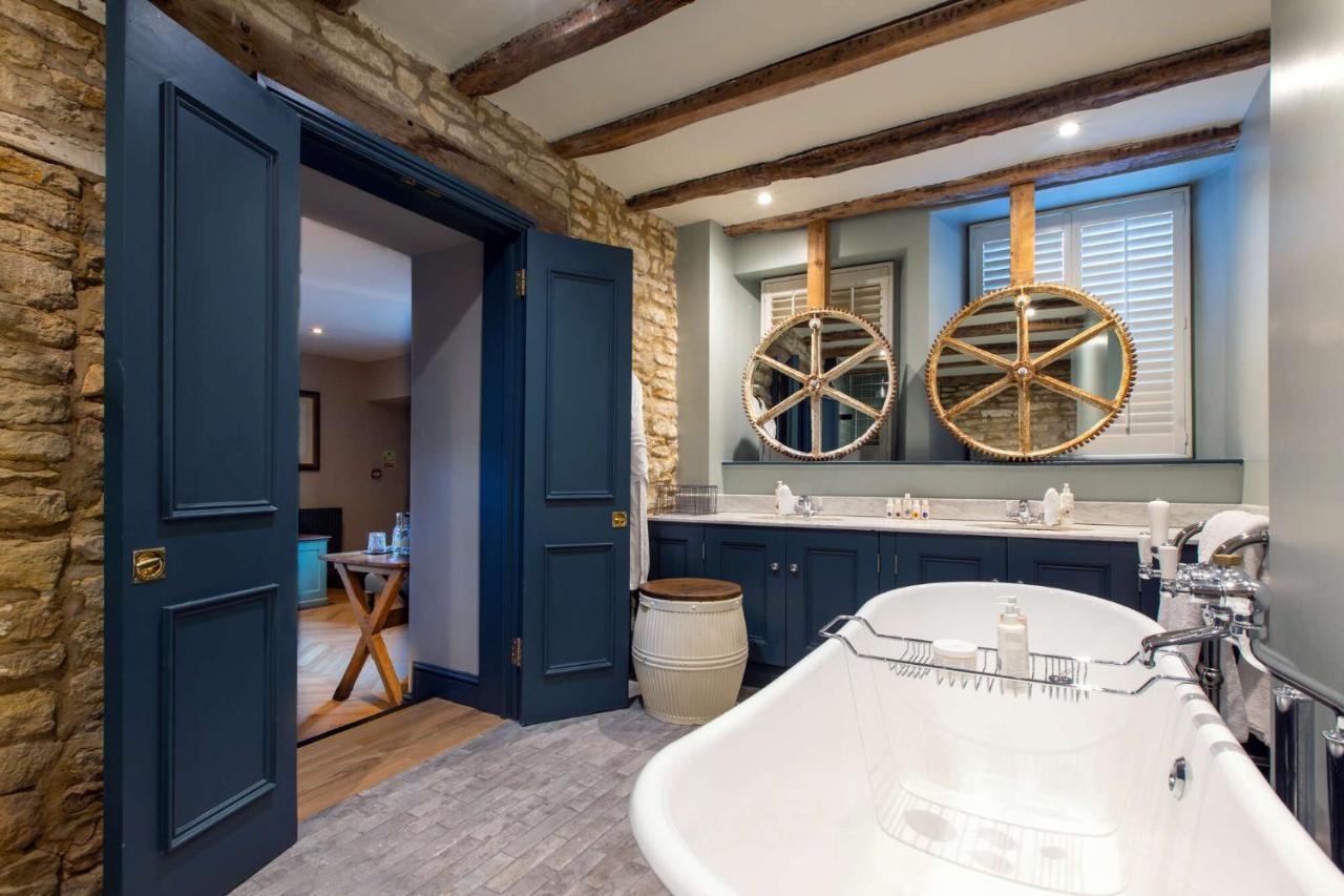 The Wheatsheaf Inn Bourton-on-the-Water Exterior foto